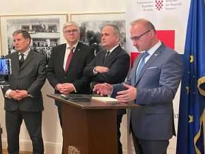 (FOTO) GRLIĆ RADMAN U BERLINU: Njemačka je svjesna mogućih opasnih učinaka prelijevanja ukrajinskog rata na zapadni Balkan (FOTO) GRLIĆ RADMAN U BERLINU: Njemačka je svjesna mogućih opasnih učinaka prelijevanja ukrajinskog rata na zapadni Balkan
