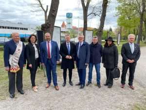 (FOTO) 351. OBLJETNICA POGUBLJENJA: U Bečkom Novom Mjestu svečano otkriven spomenik Zrinskom i Frankopanu