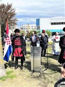 (FOTO) 351. OBLJETNICA POGUBLJENJA: U Bečkom Novom Mjestu svečano otkriven spomenik Zrinskom i Frankopanu