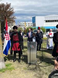 (FOTO) 351. OBLJETNICA POGUBLJENJA: U Bečkom Novom Mjestu svečano otkriven spomenik Zrinskom i Frankopanu