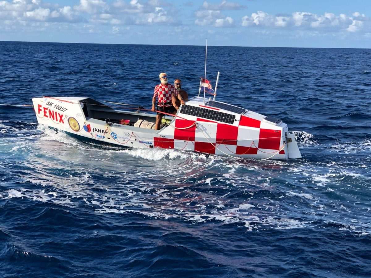 (FOTO I VIDEO) UZ BOŽJU POMOĆ NA FENIXU: Dvojica hrvatskih branitelja preveslali Atlantski ocean i ušli u povijest