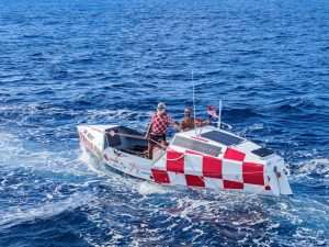 (FOTO I VIDEO) UZ BOŽJU POMOĆ NA FENIXU: Dvojica hrvatskih branitelja preveslali Atlantski ocean i ušli u povijest