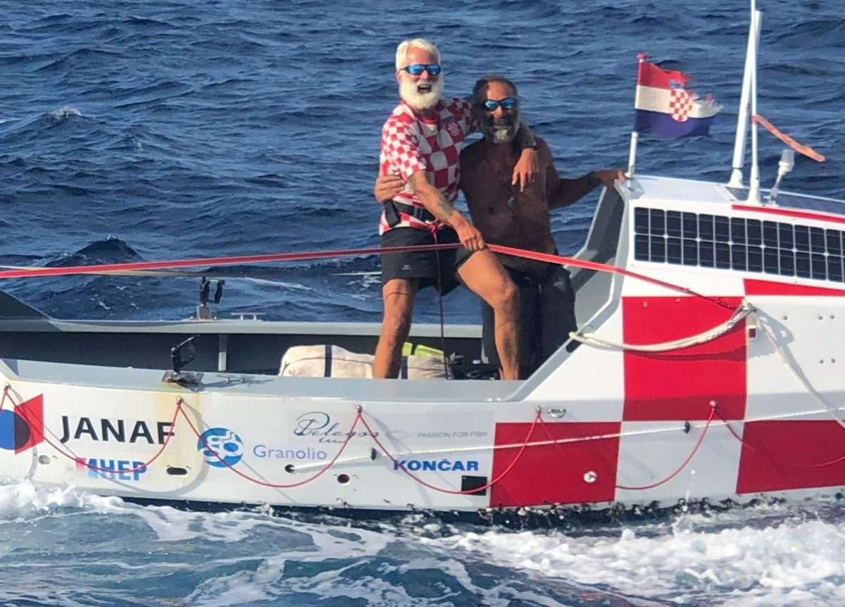 (FOTO I VIDEO) UZ BOŽJU POMOĆ NA FENIXU: Dvojica hrvatskih branitelja preveslali Atlantski ocean i ušli u povijest