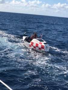 (FOTO I VIDEO) UZ BOŽJU POMOĆ NA FENIXU: Dvojica hrvatskih branitelja preveslali Atlantski ocean i ušli u povijest
