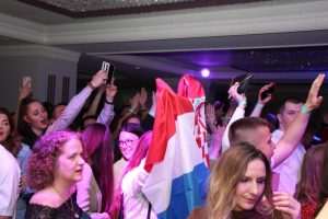 (FOTO) DALMATINO U DORTMUNDU: Publika u glas pjevala sve hitove popularnog benda (FOTO) DALMATINO U DORTMUNDU: Publika u glas pjevala sve hitove popularnog benda