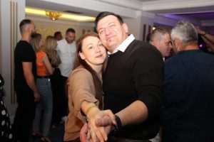 (FOTO) DALMATINO U DORTMUNDU: Publika u glas pjevala sve hitove popularnog benda (FOTO) DALMATINO U DORTMUNDU: Publika u glas pjevala sve hitove popularnog benda