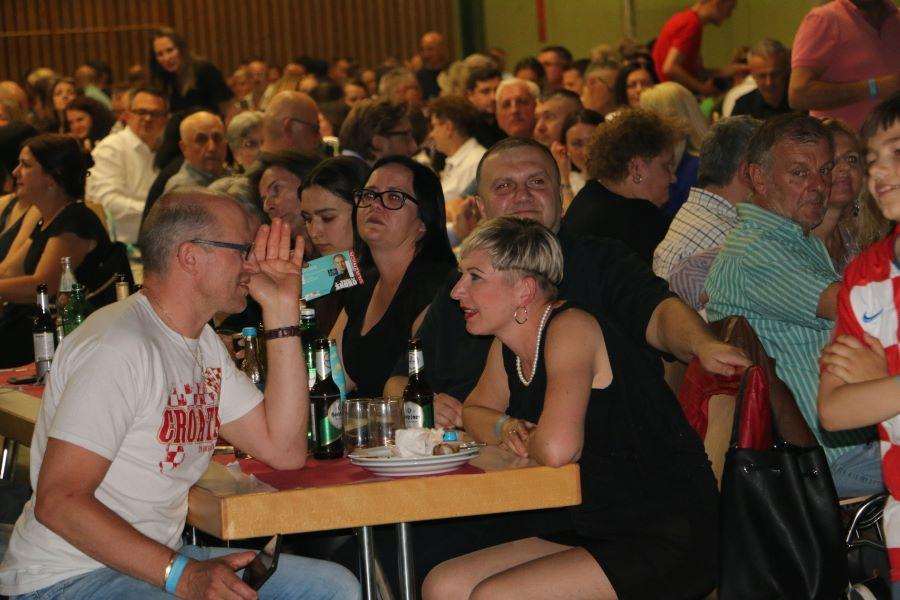(VIDEO i FOTO) CROATIKA KONCERT 2022.: Na koncert kojeg je organizirala Croatia Karlsruhe došlo više od 1.000 ljudi iz Karlsruhea, Stuttgarta, Frankfurta, Slavonije... (VIDEO i FOTO) CROATIKA KONCERT 2022.: Na koncert kojeg je organizirala Croatia Karlsruhe došlo više od 1.000 ljudi iz Karlsruhea, Stuttgarta, Frankfurta, Slavonije...