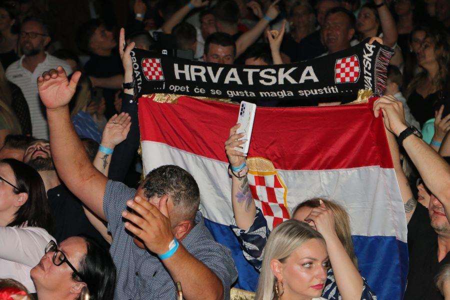 (VIDEO i FOTO) CROATIKA KONCERT 2022.: Na koncert kojeg je organizirala Croatia Karlsruhe došlo više od 1.000 ljudi iz Karlsruhea, Stuttgarta, Frankfurta, Slavonije... (VIDEO i FOTO) CROATIKA KONCERT 2022.: Na koncert kojeg je organizirala Croatia Karlsruhe došlo više od 1.000 ljudi iz Karlsruhea, Stuttgarta, Frankfurta, Slavonije...