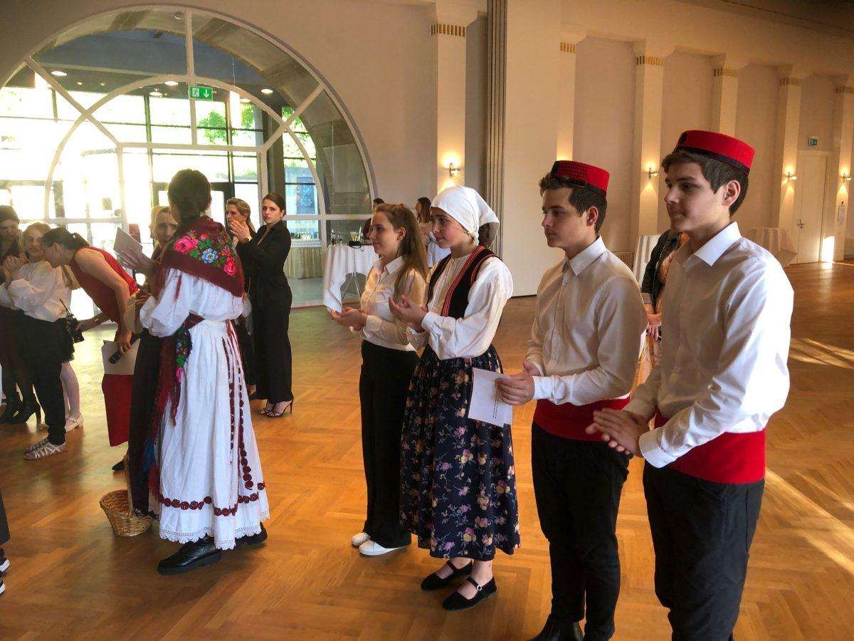 (FOTO i VIDEO) 30 GODINA ZAJEDNO: U Stuttgartu proslavljena 30. godišnjica Hrvatske nastave u Baden-Württembergu
