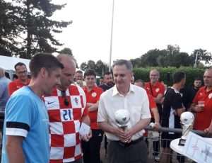 (FOTO/VIDEO) FRANKFURT: Torcida Frankfurt pobjednik Ljetnog malonogometnog turnira Croatije Frankfurt