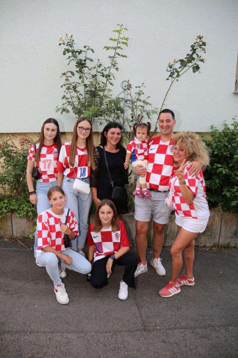 (FOTO) HRVATI ODUŠEVILI: Tri dana proslave u njemačkom gradu! (FOTO) HRVATI ODUŠEVILI: Tri dana proslave u njemačkom gradu!