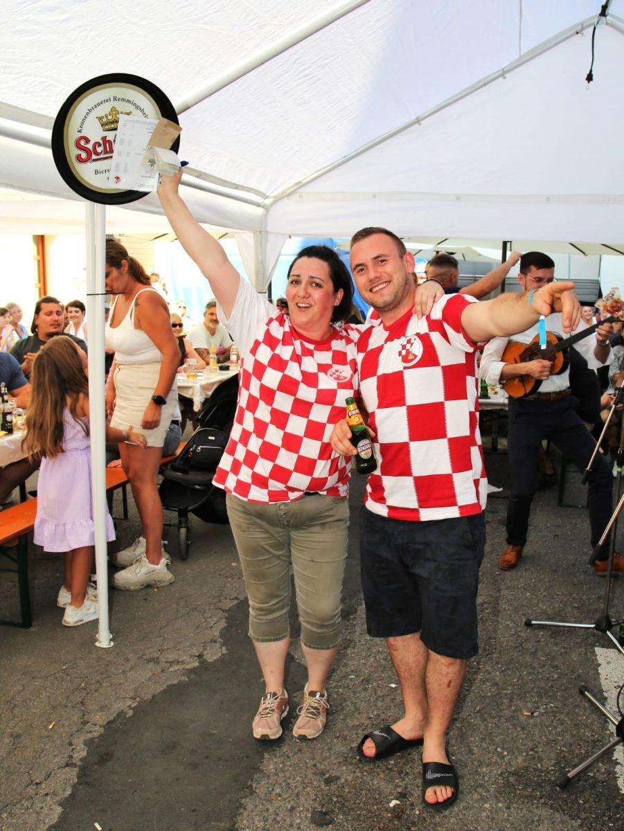 (FOTO) HRVATI ODUŠEVILI: Tri dana proslave u njemačkom gradu! (FOTO) HRVATI ODUŠEVILI: Tri dana proslave u njemačkom gradu!