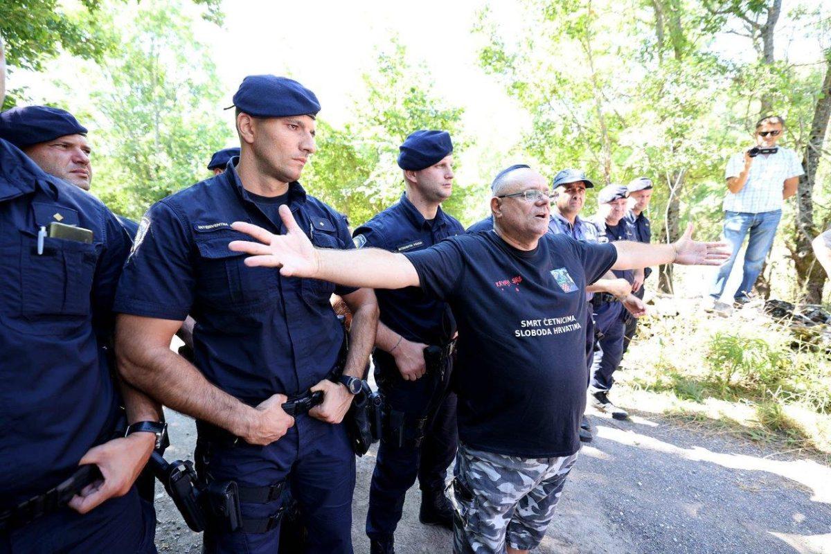 "KELEMINAC PROTIV PUPOVCA I TERŠELIČ": U Deringaju komemorativni skup SNV-a i kontraskup A-HSP-a