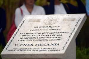 PODSJEĆANJE NA TEROR SRPSKIH KONCENTRACIJSKIH LOGORA: U Nemetinu obilježeno 30 godina od najveće razmjene zarobljenika u Domovinskom ratu
