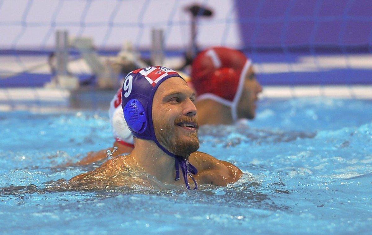 (FOTO) EP U VATERPOLU: Hrvatska u prvoj utakmci očekivano "potopila" Maltu sa 19:5 (FOTO) EP U VATERPOLU: Hrvatska u prvoj utakmci očekivano "potopila" Maltu sa 19:5