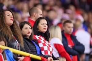 FOTO GALERIJA: Bečki stadion u hrvatskim bojama i navijačkim zastavama iz domovine i iseljeništva