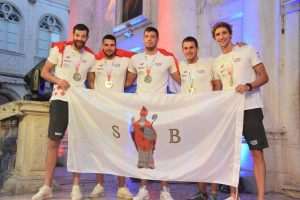 DUBROVNIK: Zlatnim vaterpolistima priređen doček ispred crkve Sv. Vlaha