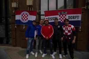 FOTO GALERIJA: Bečki stadion u hrvatskim bojama i navijačkim zastavama iz domovine i iseljeništva