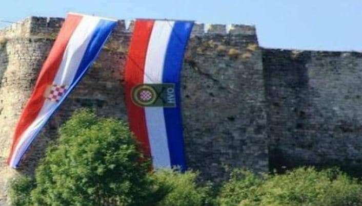 PREDSJEDNIK MILANOVIĆ NA OBILJEŽAVANJU 27. OBLJETNICE OSLOBAĐANJA JAJCA: Hrvatske snage HV-a i HVO-a oslobodile kraljevski grad Jajce PREDSJEDNIK MILANOVIĆ NA OBILJEŽAVANJU 27. OBLJETNICE OSLOBAĐANJA JAJCA: Hrvatske snage HV-a i HVO-a oslobodile kraljevski grad Jajce
