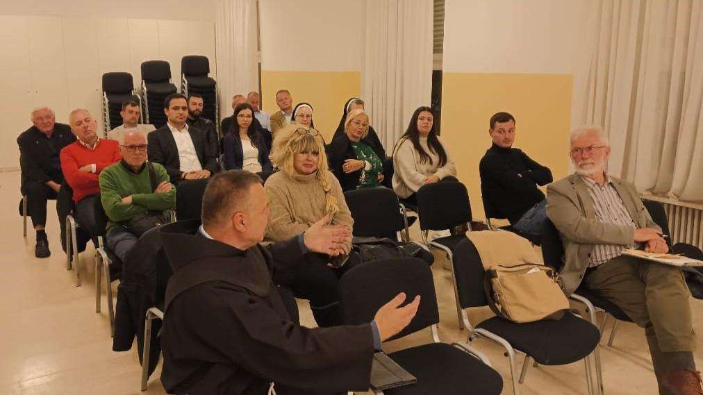 NOVA NJEMAČKA REFORMACIJA ILI?: O Sinodalnom putu u Njemačkoj govorio fra Petar Klapež, voditelj HKŽ München