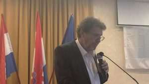 HRVATI VOJVODINE TRAŽE ISTA PRAVA U SRBIJI: DSHV pozdravlja obnovu srpske crkve u Vukovaru, koja je obnovljena uz potporu Hrvatske, te traže isto i od Srbije za tamošnje Hrvate HRVATI VOJVODINE TRAŽE ISTA PRAVA U SRBIJI: DSHV pozdravlja obnovu srpske crkve u Vukovaru, koja je obnovljena uz potporu Hrvatske, te traže isto i od Srbije za tamošnje Hrvate