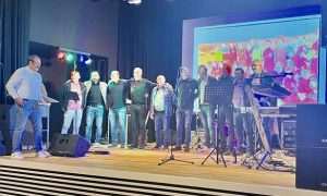 (FOTO) POČELA TRODNEVNA PROSLAVA 50. OBLJETNICE HKSD KOMUŠINA HAITERBACH: Prvi dan se okupio velik broj ljudi, došao i gradonačelnik Haiterbacha