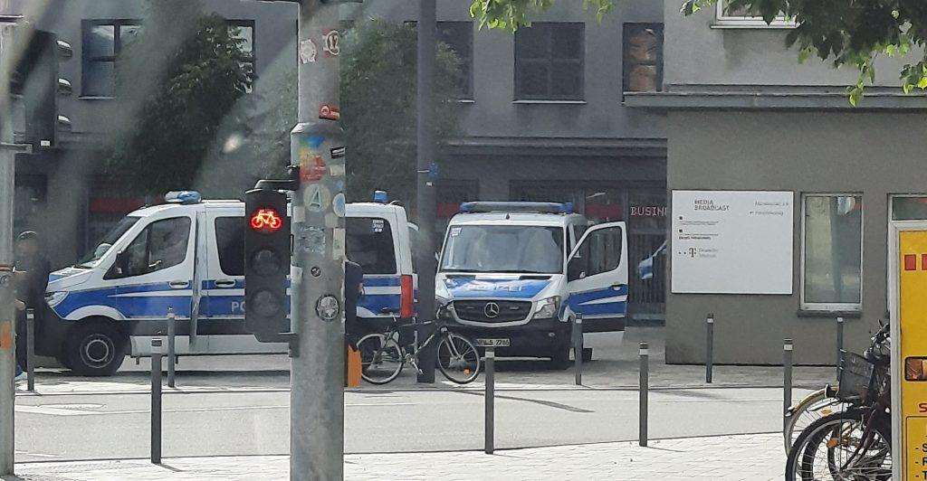 policija