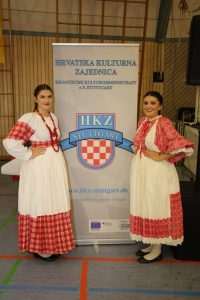 (FOTO) POSAVSKA VEČER U STUTTGARTU: Ponos zbog mladih ljudi koji su u Njemačkoj rođeni ali su željni pjesme i plesa iz svoje domovine