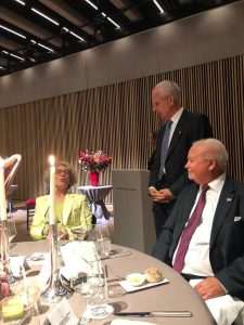 (FOTO) TRADICIJA: U Zürichu održana zajednička večera vlada kantona i grada te konzularnog zbora Züricha