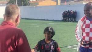 DAROVI BRAZILCIMA KOJI SU ZALJUBLJENI U HRVATSKU: Veleposlanik Hrvatske u Brazilu Ranko Vilović darovao brazliski klub hrvatskog imena hrvatskim dresovima i ostalim sportskim rekvizitima