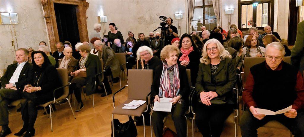 “TORRESOV ŠAPTAČ” U BEČU: Ovacije Bečana Zlatku Josipu Grgiću za virtuozno prebiranje po žicama