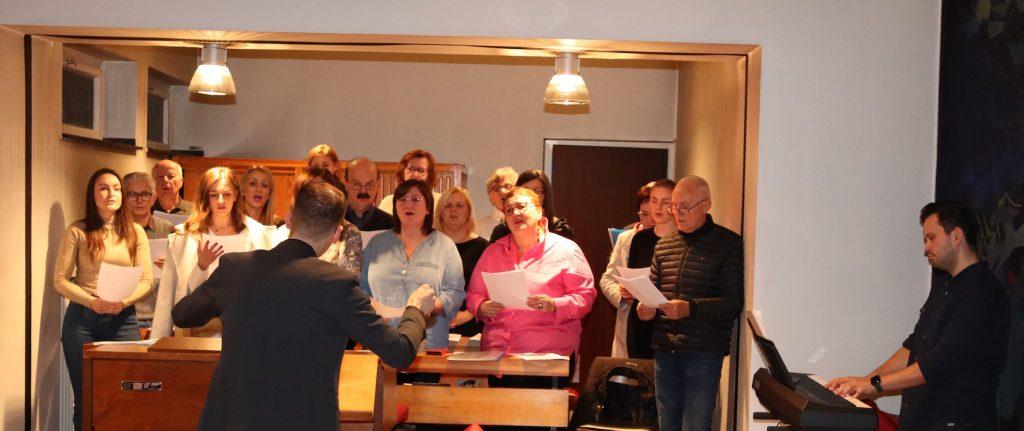 ESSEN: Predstavljena knjiga „Jednostavno hvala“ vlč. Ivana Cestara