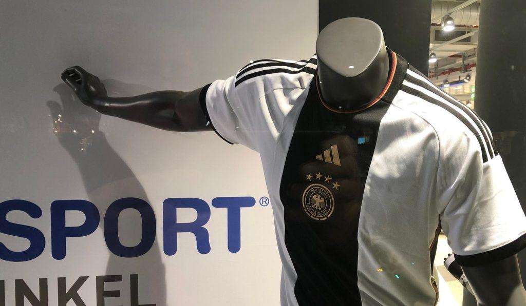DFB dres