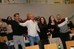 (FOTO) PRVA ADVENTSKA VEČER HRVATA U ŠVICARSKOJ: Publika se zabavljala uz Željka Bebeka, Slavonske lole i Marija Hrnjkaša (FOTO) PRVA ADVENTSKA VEČER HRVATA U ŠVICARSKOJ: Publika se zabavljala uz Željka Bebeka, Slavonske lole i Marija Hrnjkaša