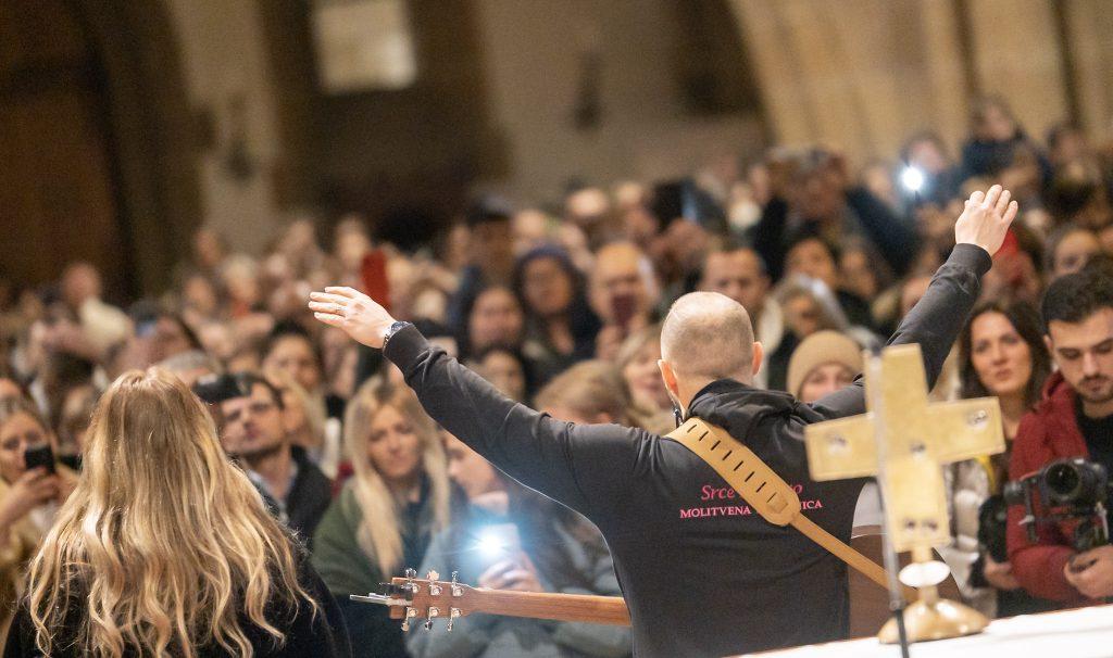 (FOTO) Alan Hržica održao veličanstveni duhovni koncert u Münchenu