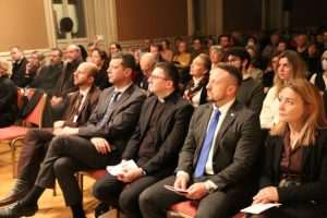 (FOTO) BOŽIĆNI KONCERT U RIMU: Hrvati, Talijani i Mađari uživali u izvedbama hrvatskih glazbenica (FOTO) BOŽIĆNI KONCERT U RIMU: Hrvati, Talijani i Mađari uživali u izvedbama hrvatskih glazbenica