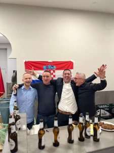 (FOTO i VIDEO) Božićno-nikolinjska proslava u Essenu okupila više od 600 Hrvata