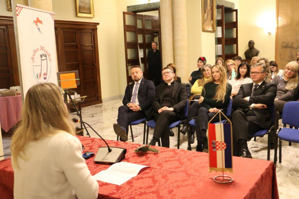 „POVEŽIMO ISELJENIŠTVO“ U RIMU: Mlada djevojka poslala značajnu poruku: Gdje mi mladi Hrvati pripadamo?