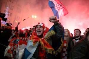(FOTO) SLAVLJE U ZAGREBU, SPLITU, OSIJEKU, RIJECI: Brončana medalja Vatrenih slavila se diljem Hrvatske