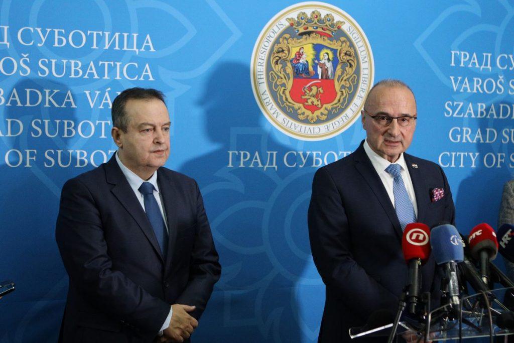 GRLIĆ RADMAN I DAČIĆ: Različiti su nam pogledi na prošlost, ali suradnja Hrvatske i Srbije u interesu je obje države GRLIĆ RADMAN I DAČIĆ: Različiti su nam pogledi na prošlost, ali suradnja Hrvatske i Srbije u interesu je obje države