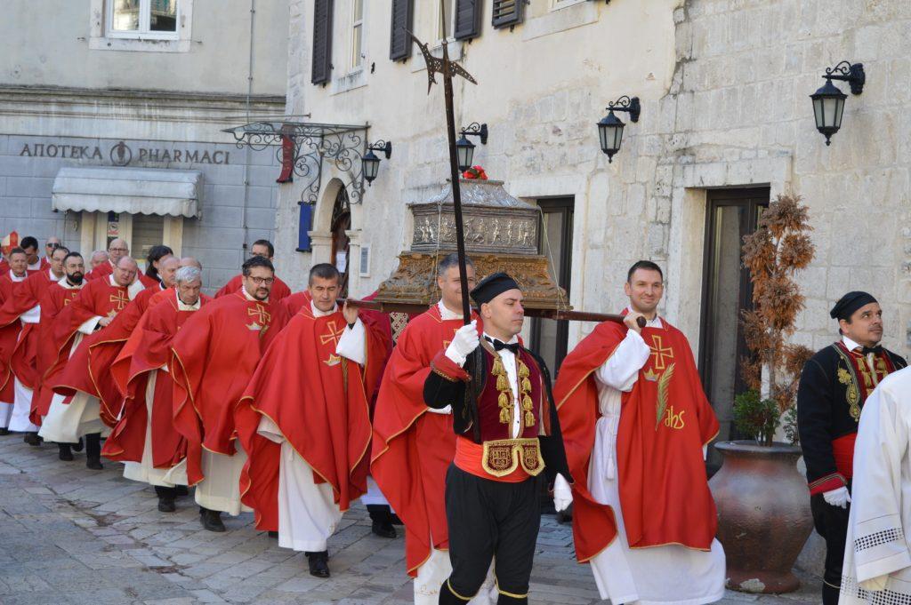 SVEČANO U KOTORU: Biskupija i grad Kotor po 1214. put proslavili svog zaštitnika sv. Tripuna