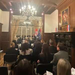 KRUNA OBLJETNICE U BRUXELLESU: Predavanje o „750 godina Dubrovačkog statuta“ akademkinje Nelle Lonze