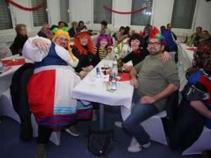 (FOTO) VALENTINOVO I MAŠKARE: Hrvati u Stuttgartu organizirali odličnu zabavu pod maskama (FOTO) VALENTINOVO I MAŠKARE: Hrvati u Stuttgartu organizirali odličnu zabavu pod maskama