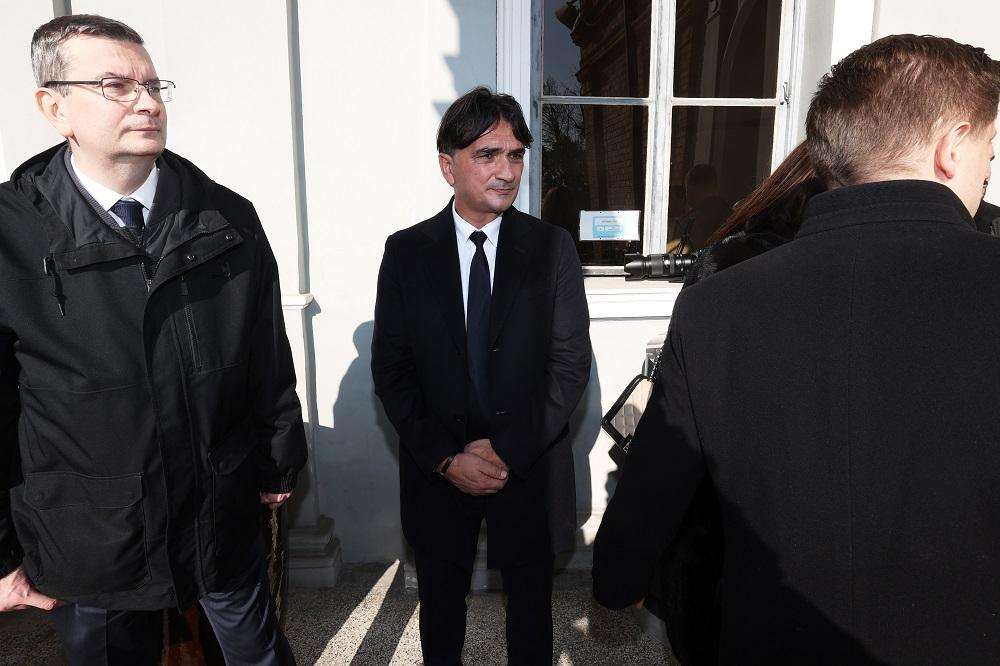 POSLJEDNJE ZBOGOM: Miroslav Ćiro Blažević pokopan u Aleji velikana na Mirogoju POSLJEDNJE ZBOGOM: Miroslav Ćiro Blažević pokopan u Aleji velikana na Mirogoju
