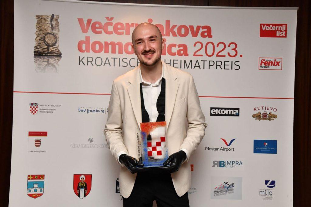UZ BOK VELIKIM IMENIMA: Pijanist Ivan Galić iz Berlina nominiran za jednu od najprestižnijih nagrada u području klasike