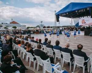 FESTIVAL “SVI zaJEDNO HRVATSKO NAJ”: Posjetitelje očekuje konjičko-scenski spektakl s lipicancima u dvorcu Eltz i koncert Gibonnija