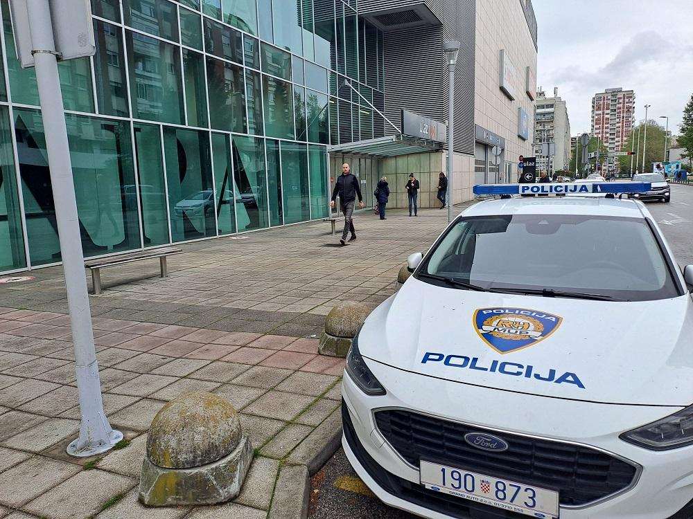 policija