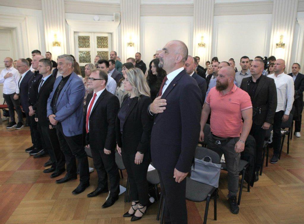 OSNOVANA NOVA POLITIČKA STRANKA U HRVATSKOJ: AP - Akcija za promjene nema predsjednika već četiri supredsjednika