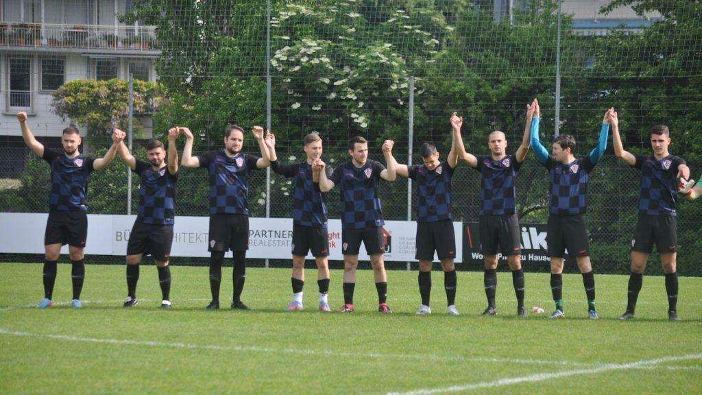 ZÜRICH: S 2 pogotka Ivana Zubonje te sjajnim obranama vratara Davida Šugara Croatija ZH uzela bod na gostovanju kod Wipkingena ZÜRICH: S 2 pogotka Ivana Zubonje te sjajnim obranama vratara Davida Šugara Croatija ZH uzela bod na gostovanju kod Wipkingena