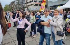 STUTTGART: Klapa Troplet HKZ Esslingen/N oduševila nastupom na Danu kampanje za Europu